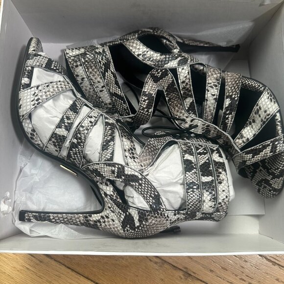 NWT CSP Shoewear and Clothing Lace Up Python Hydra Heels RARE - Size 39 - Picture 3 of 11